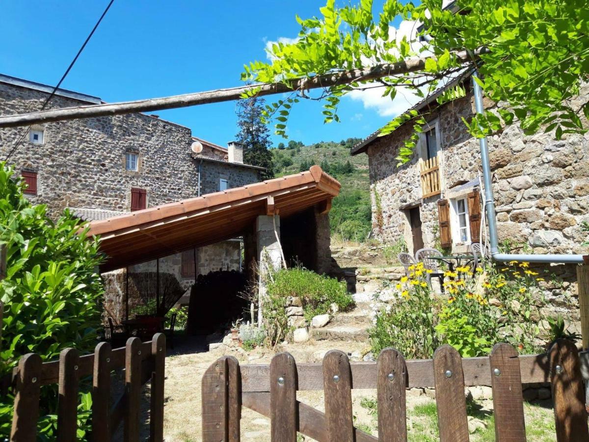Les Pentes Du Chateau De Retourtour Lamastre Exterior foto